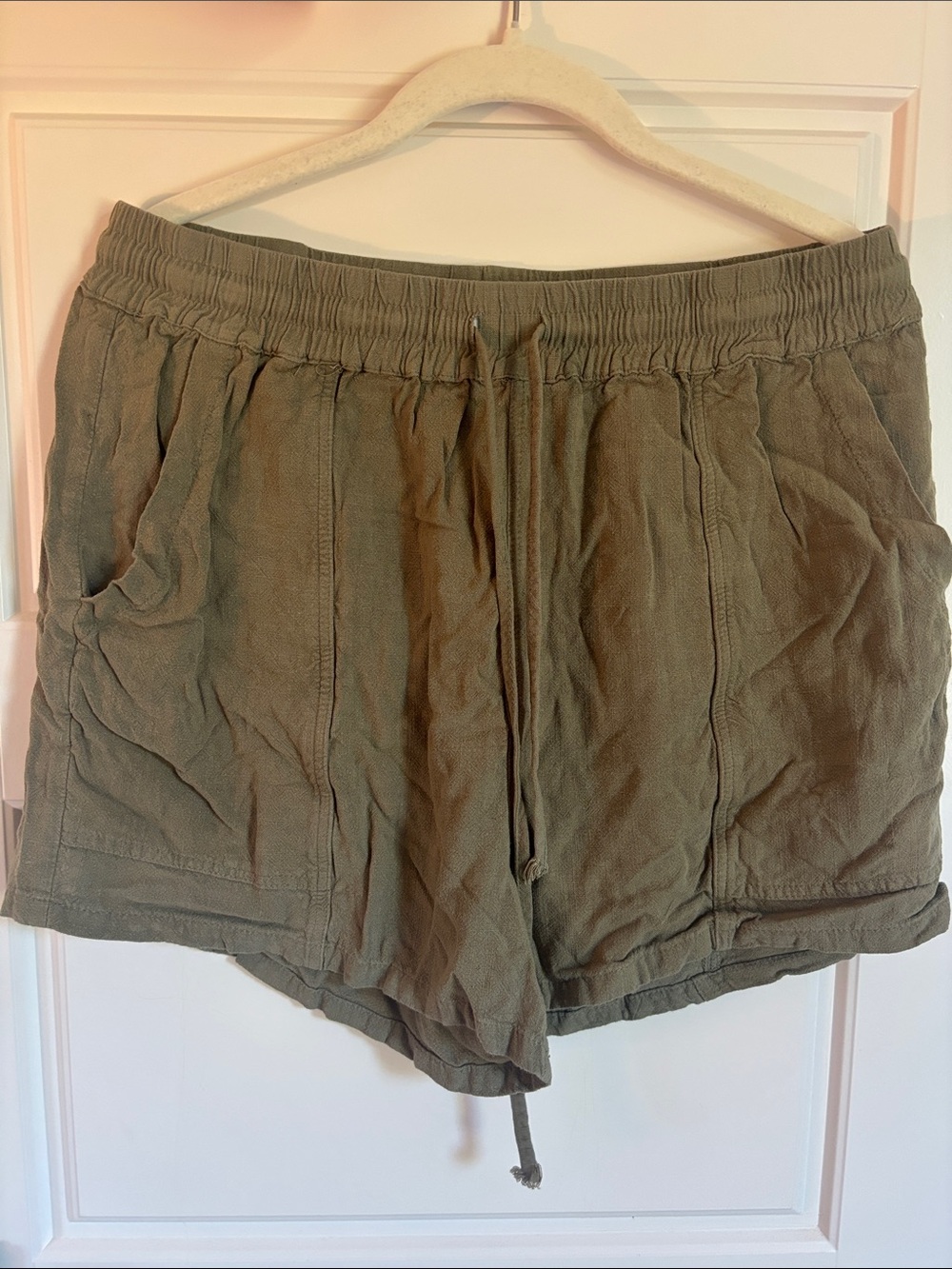Umgee Olive Drawstring Casual Women's Athletic Shorts